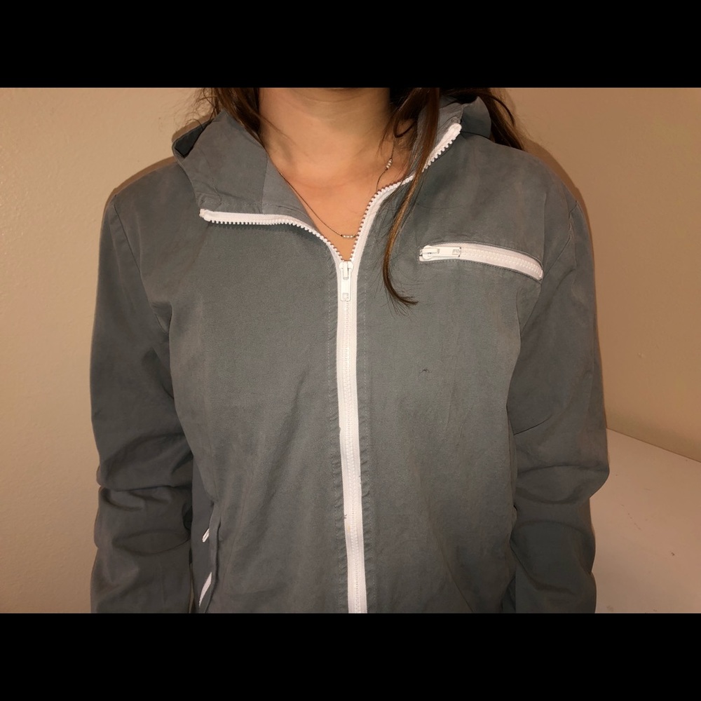 Brandy Melville Windbreaker